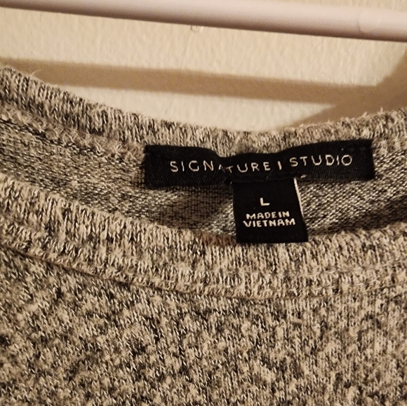 Sweater - Picture 2 of 7